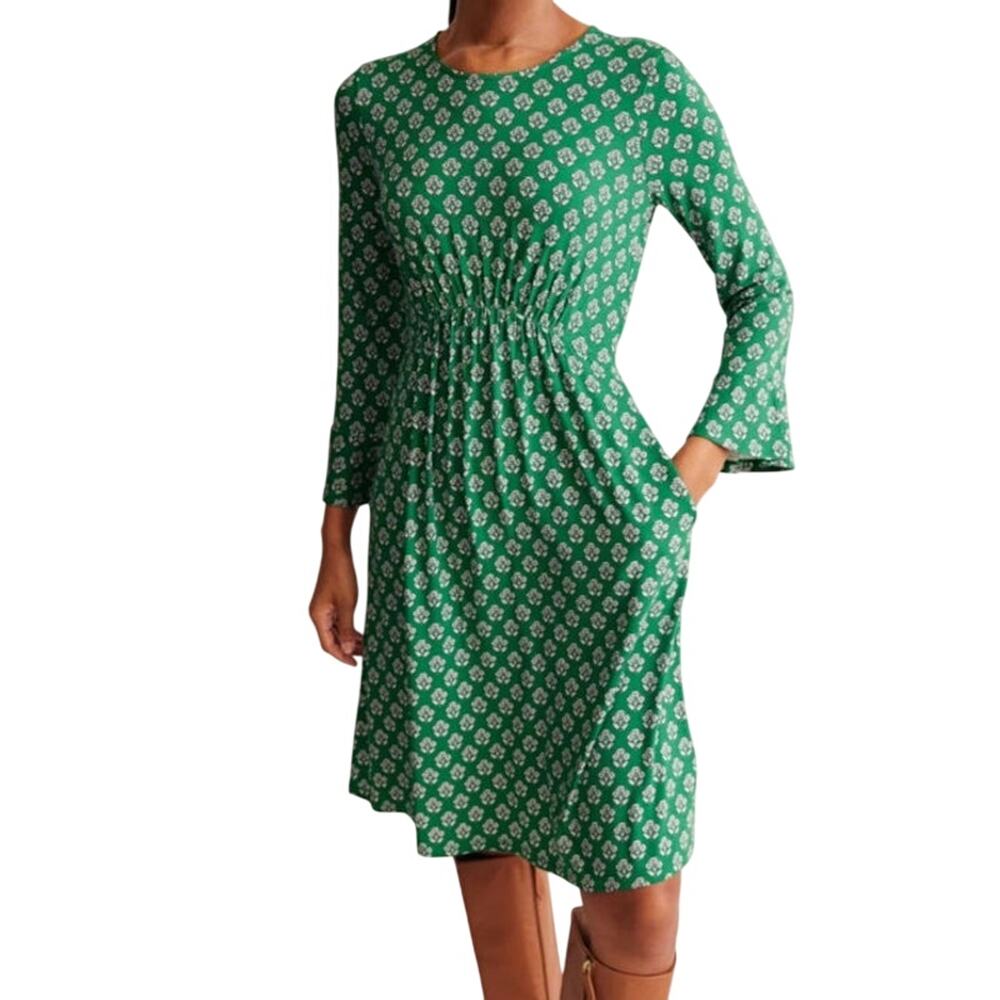Boden Floral Pome Stamp Flute Sleeve Jersey Dress in Rich Emerald